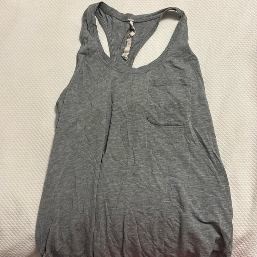 Lululemon gray tank with pocket
